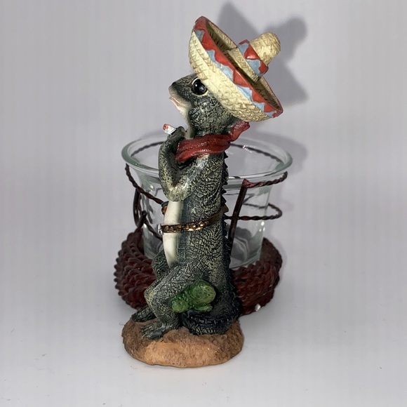 Gecko Southwestern Votive Candle. Glass Candle Holder. Very Unique. - Picture 3 of 11